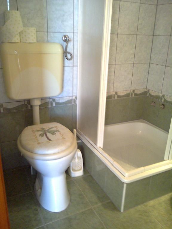 Marina-Buek Apartmanhaz Chambre photo