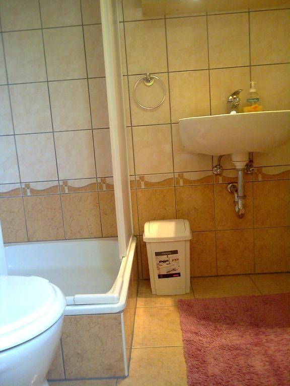Marina-Buek Apartmanhaz Chambre photo